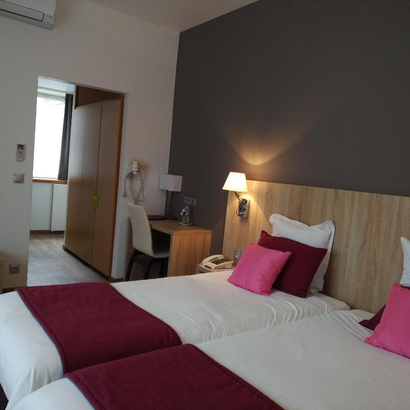 Logis Hotel Notre-Dame De Bonne Fontaine Danne-et-Quatre-Vents Esterno foto
