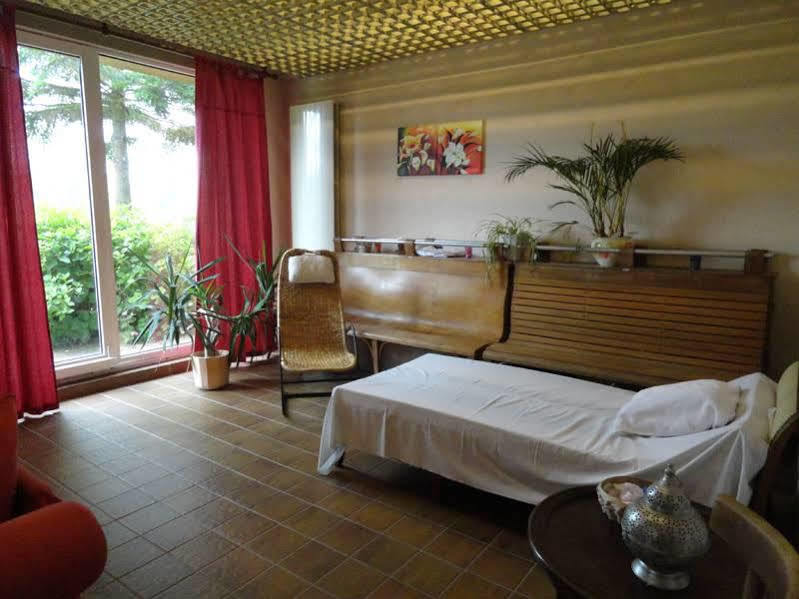 Logis Hotel Notre-Dame De Bonne Fontaine Danne-et-Quatre-Vents Esterno foto